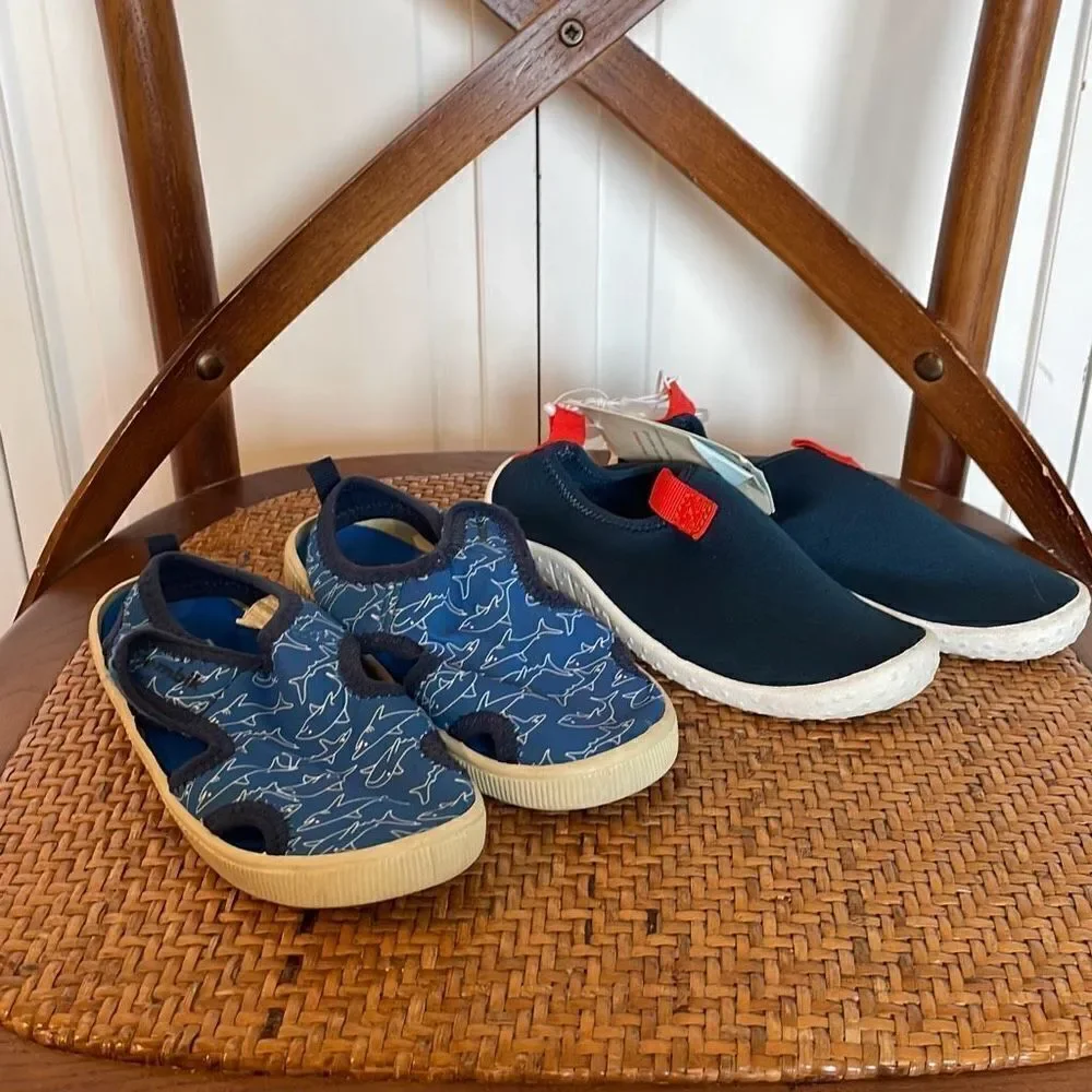 Boys size 11 water shoe bundle NWT